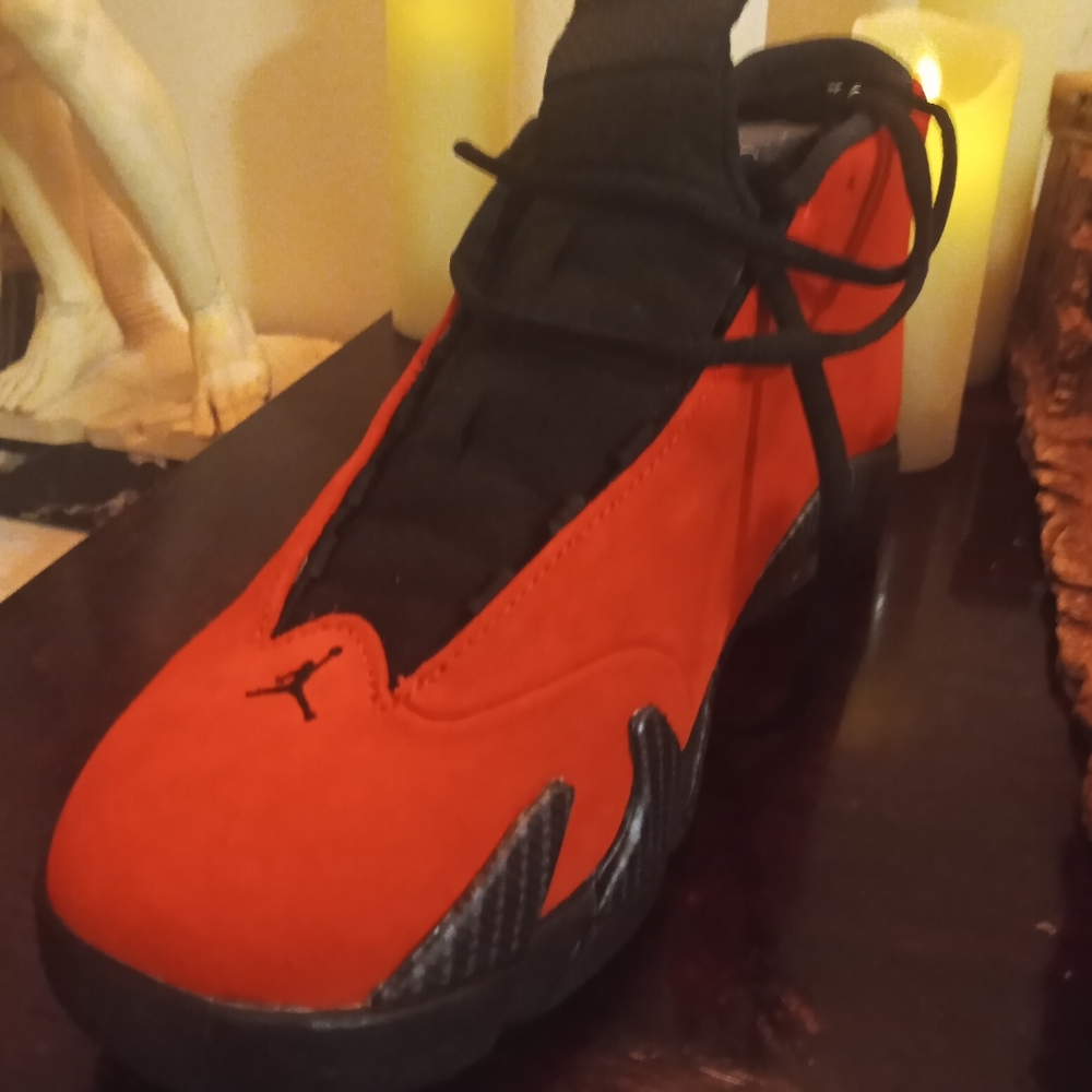 Very rare Jordan retro 14 Ferrari  From 2017  First Release, Worn Once OG Box - Picture 4 of 7
